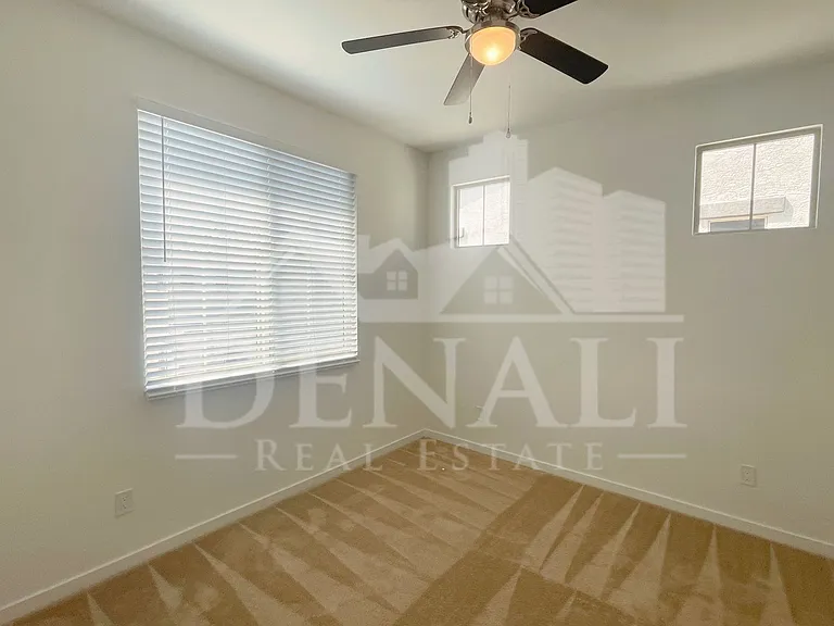 1365 W Bluejay Dr — Photo 20