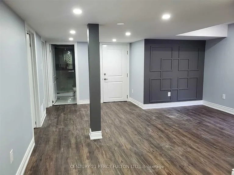 89 Woodcock Ave #BASEMENT — Photo 4