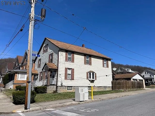 539 Ash St — Photo 13