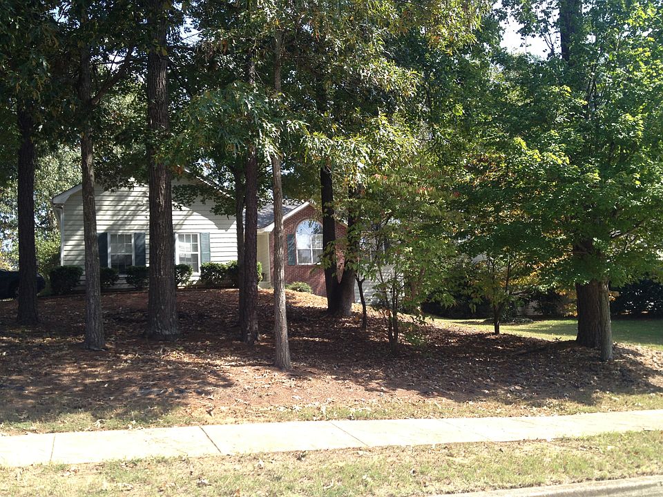 A wooded lot with privacy!