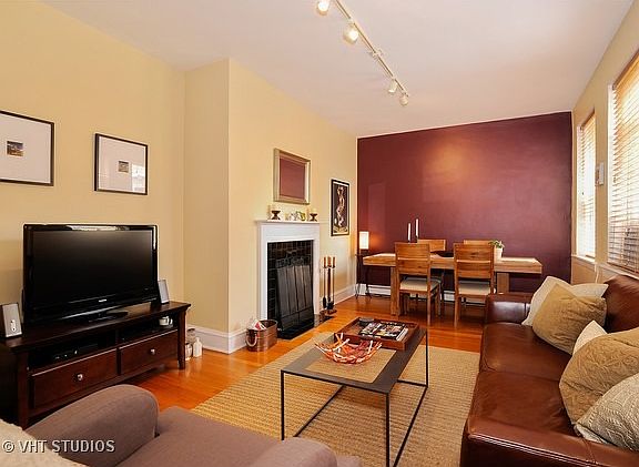 3rd image of 630 W Waveland Ave APT 4F