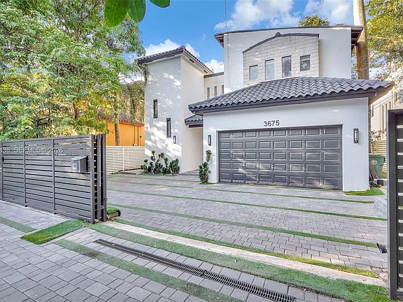 2nd image of 3675 Loquat Ave