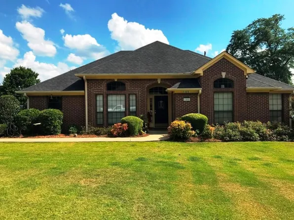 105 Meadow St, Fulton, MS 38843