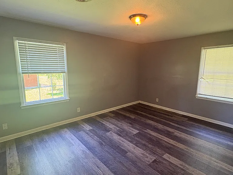 1219 Biscayne Dr — Photo 5