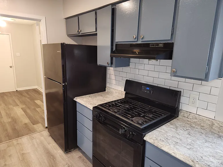 River Oaks Apartments — Photo 43