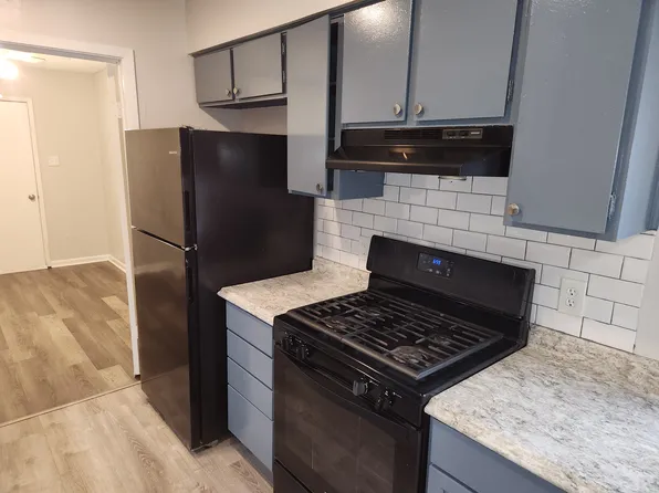 River Oaks Apartments