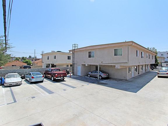 2nd image of 6842 Agnes Ave