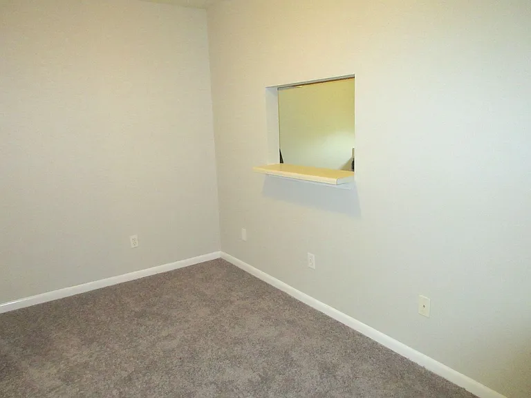 1230 Shadowdale Dr #12 — Photo 6