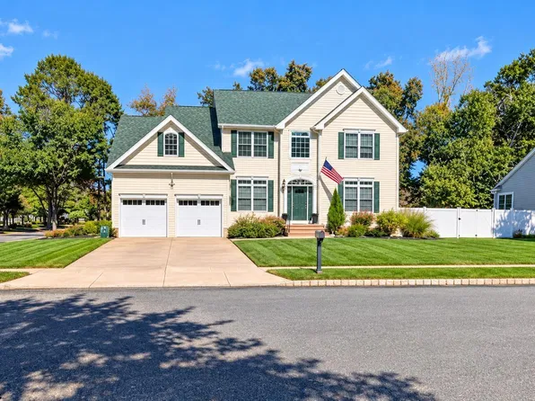 100 Iris Dr, Egg Harbor Township, NJ 08234