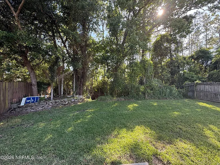 8796 Chambore Dr — Photo 33