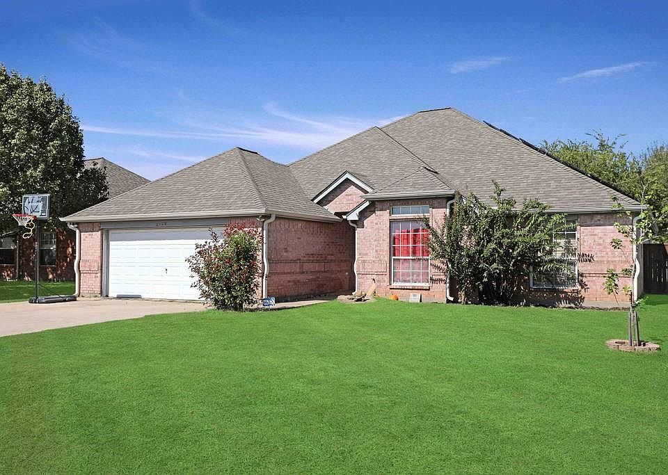 1st image of 2508 Hillside Dr
