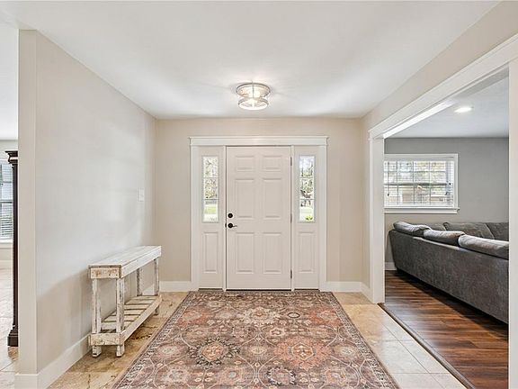 3rd image of 14335 FRESNO DRIVE