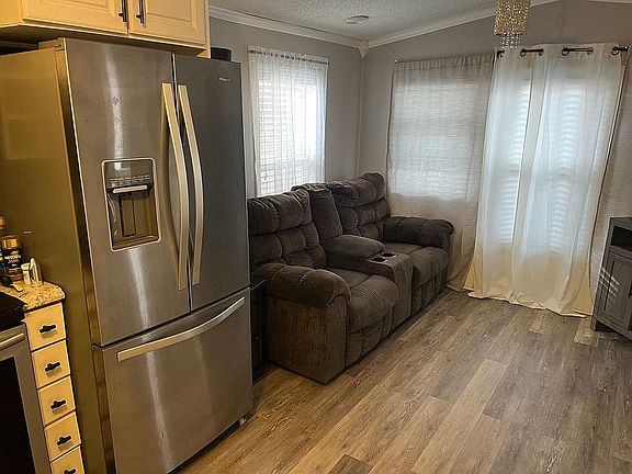 4th image of 2495 Dimmette Rd #630