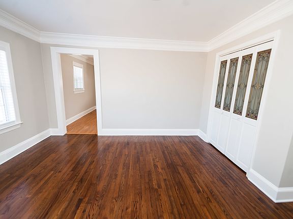 5th image of 3997 Country Club Rd