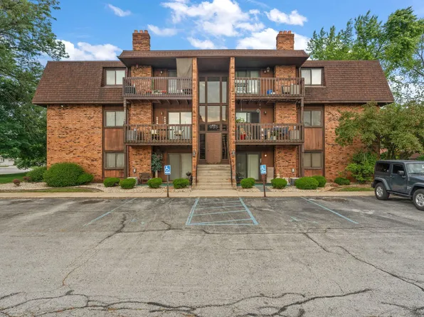 935 W Glen Park Ave APT 105, Griffith, IN 46319