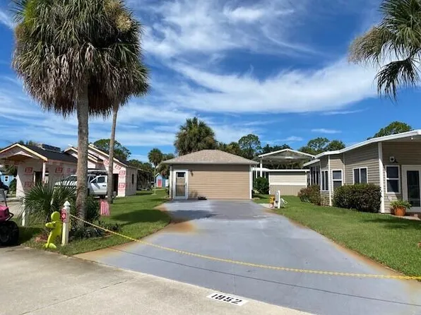 1952 Enterprise Ln NE #212, Titusville, FL 32796