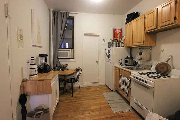 Rented by Dynamik Realty | media 5