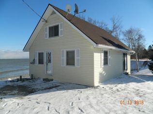 2232 N Lakeshore Rd, Carsonville, MI 48419