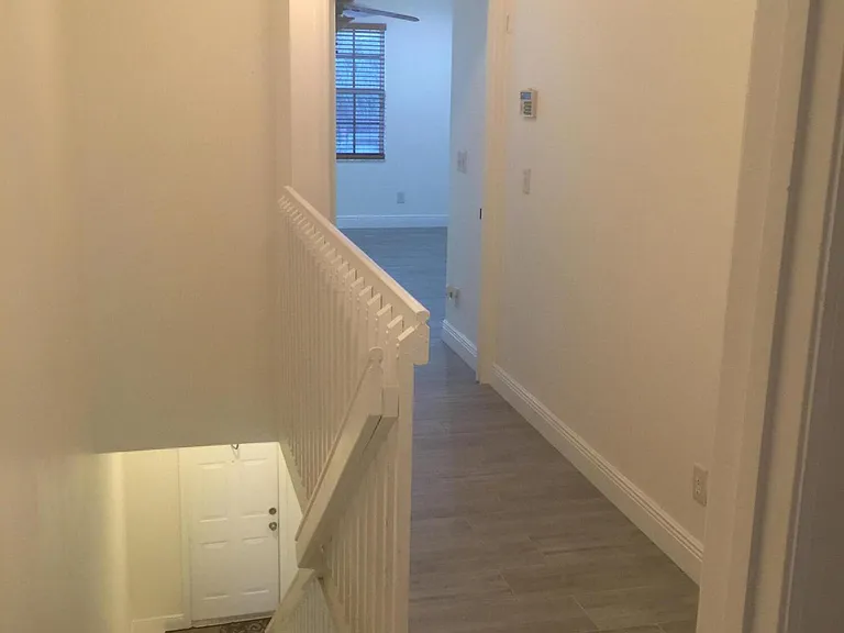 401 SW 120th Ave — Photo 25