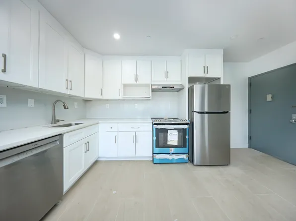 165-20 Sanford Avenue image 32 of 50