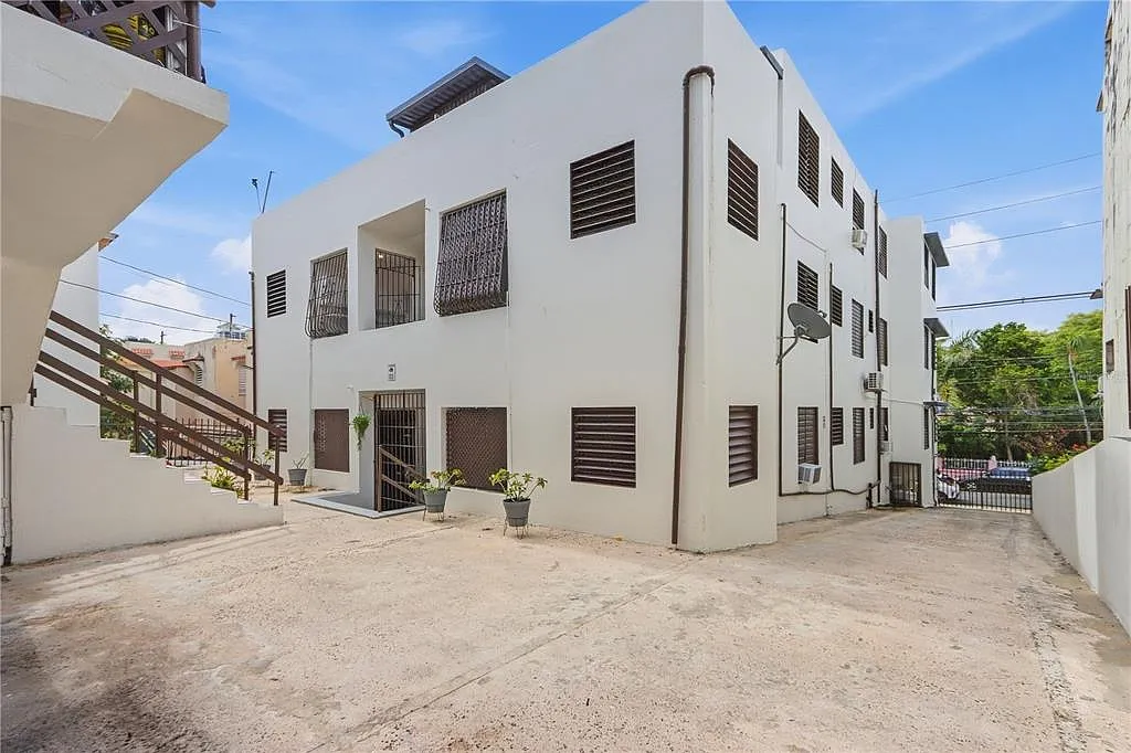 1 bed, 1.0 bath, $650 — Photo 1