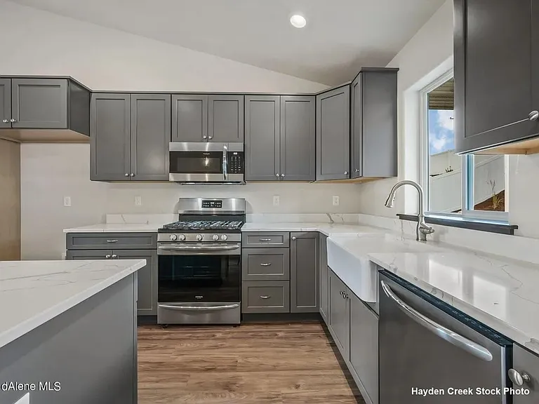 12714 N Lattner St — Photo 3