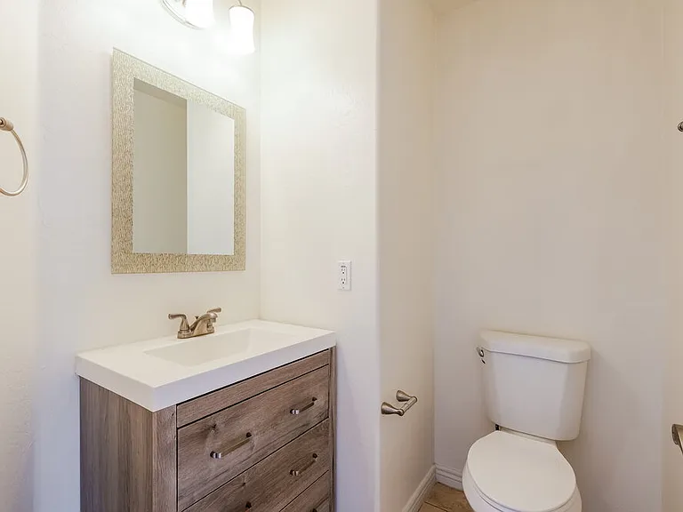 3202 S Justin Dr — Photo 16