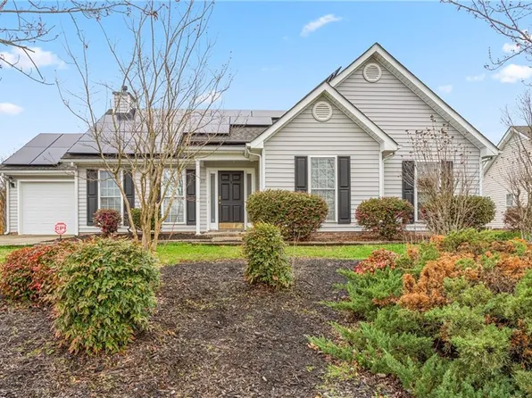 437 Stoney Run Dr, Mc Leansville, NC 27301