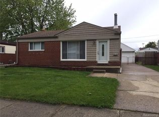 894 Bernie Ln, Madison Heights, MI 48071