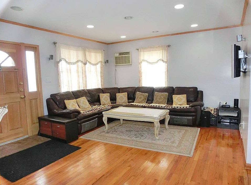 1st image of 1011 N 5th St #1