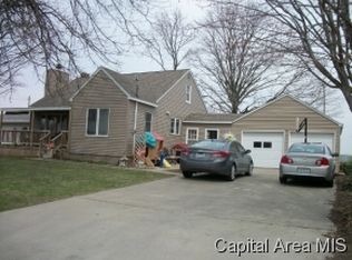 306 W Rockwood St, Bluffs, IL 62621