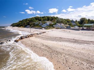 1451 N Country Rd, Wading River, NY 11792