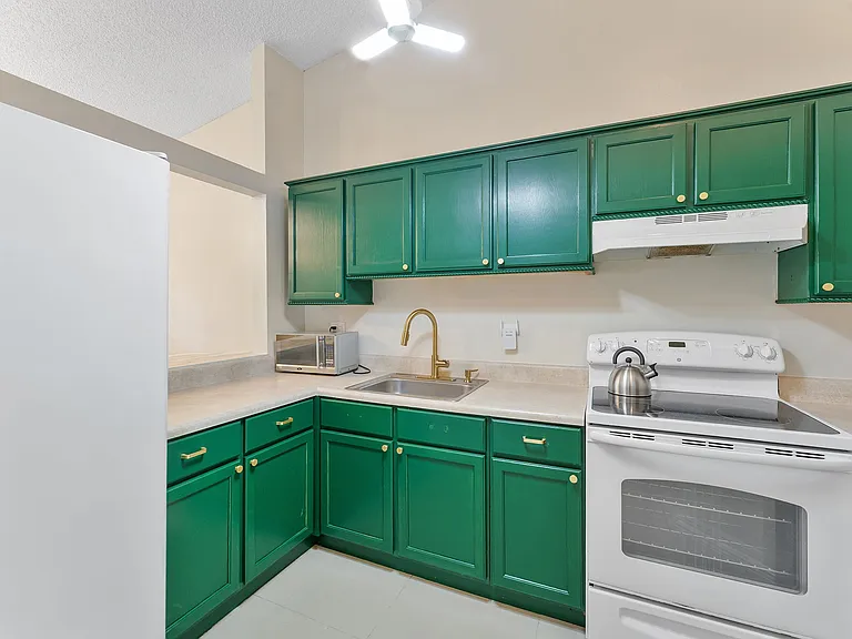 3648 NW 83rd Ln — Photo 11