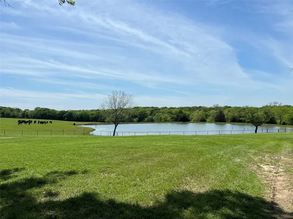 1200 County Road 1500, Ector, TX 75439
