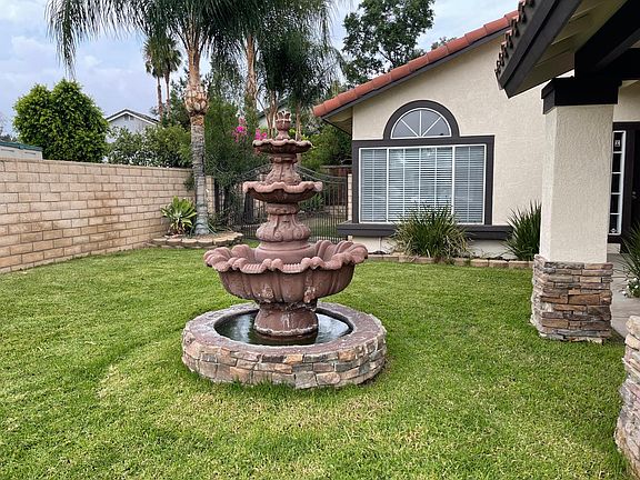 3rd image of 13786 Tulare Ct