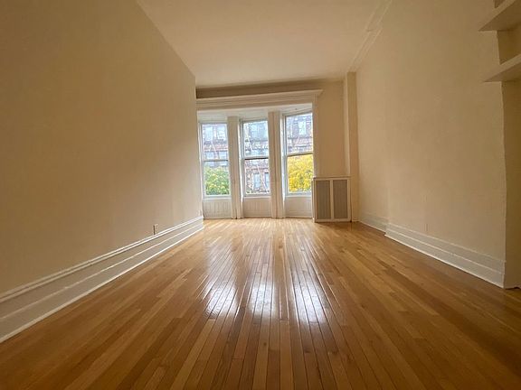 5th image of 117 W 75th St APT 3
