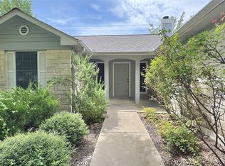 902 Jasmine Trl, Georgetown, TX 78626