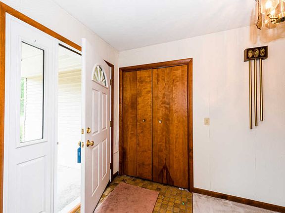 2nd image of 8753 Meadowlark Ln