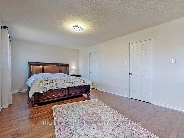 95 Lensmith Dr #MAIN AND UPPER FLOOR — Photo 33