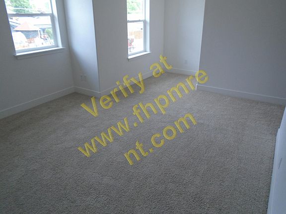 5th image of 827 E Grand Ave