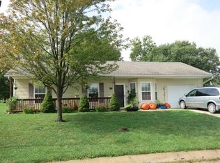 404 Valley View Ct, Cameron, MO 64429