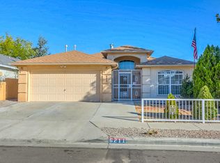 6211 Amberside Rd NW, Albuquerque, NM 87120