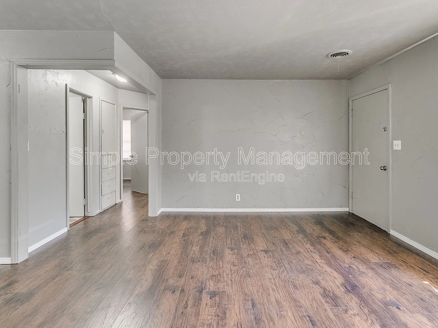 3 bed, 2.0 bath, 1328 sqft, $1,475 — Photo 3
