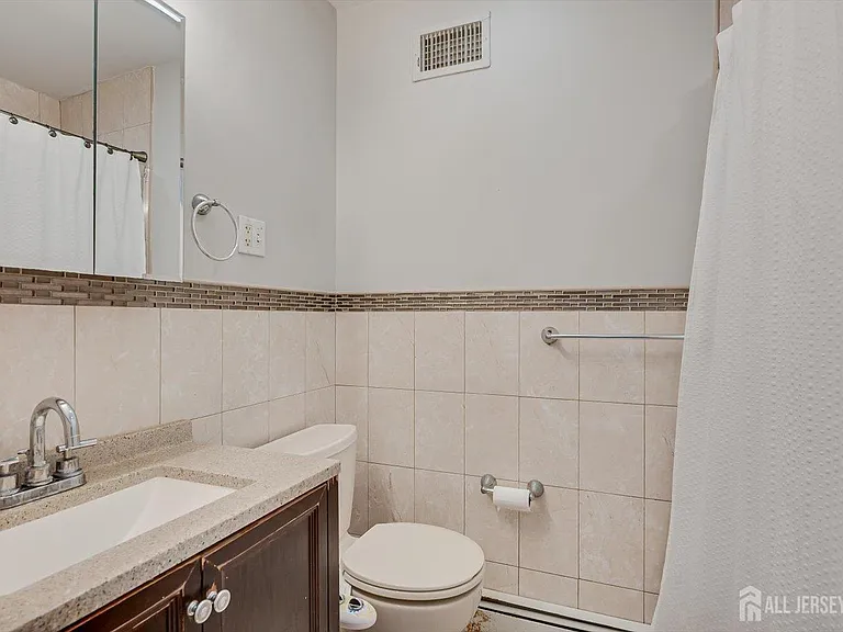 111 Sonora Ave — Photo 20