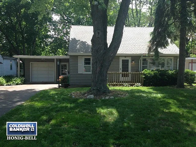 226 Helena Ave photo 1