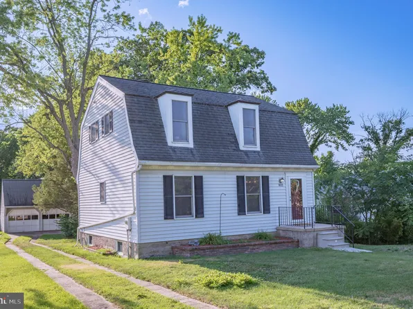 902 Hauf Ave, Baltimore, MD 21221