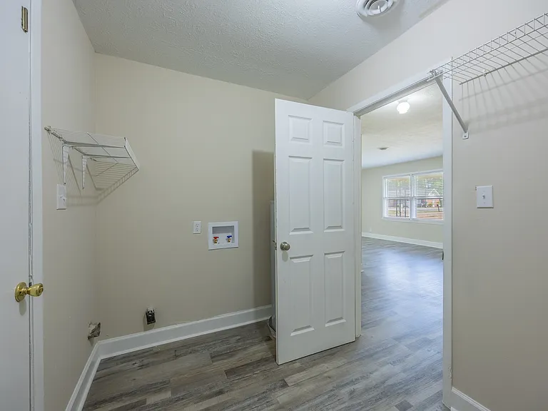 Laundry room (off of front living room)