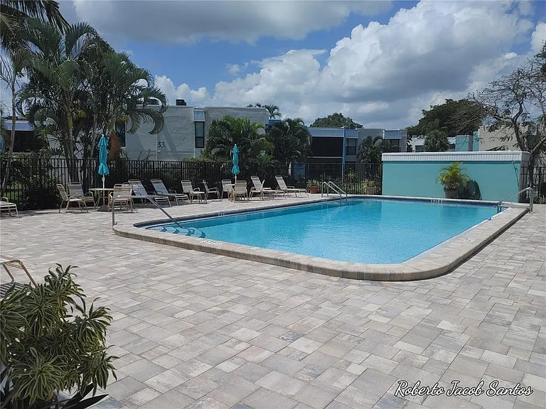 524 Osprey Dr #10B — Photo 24