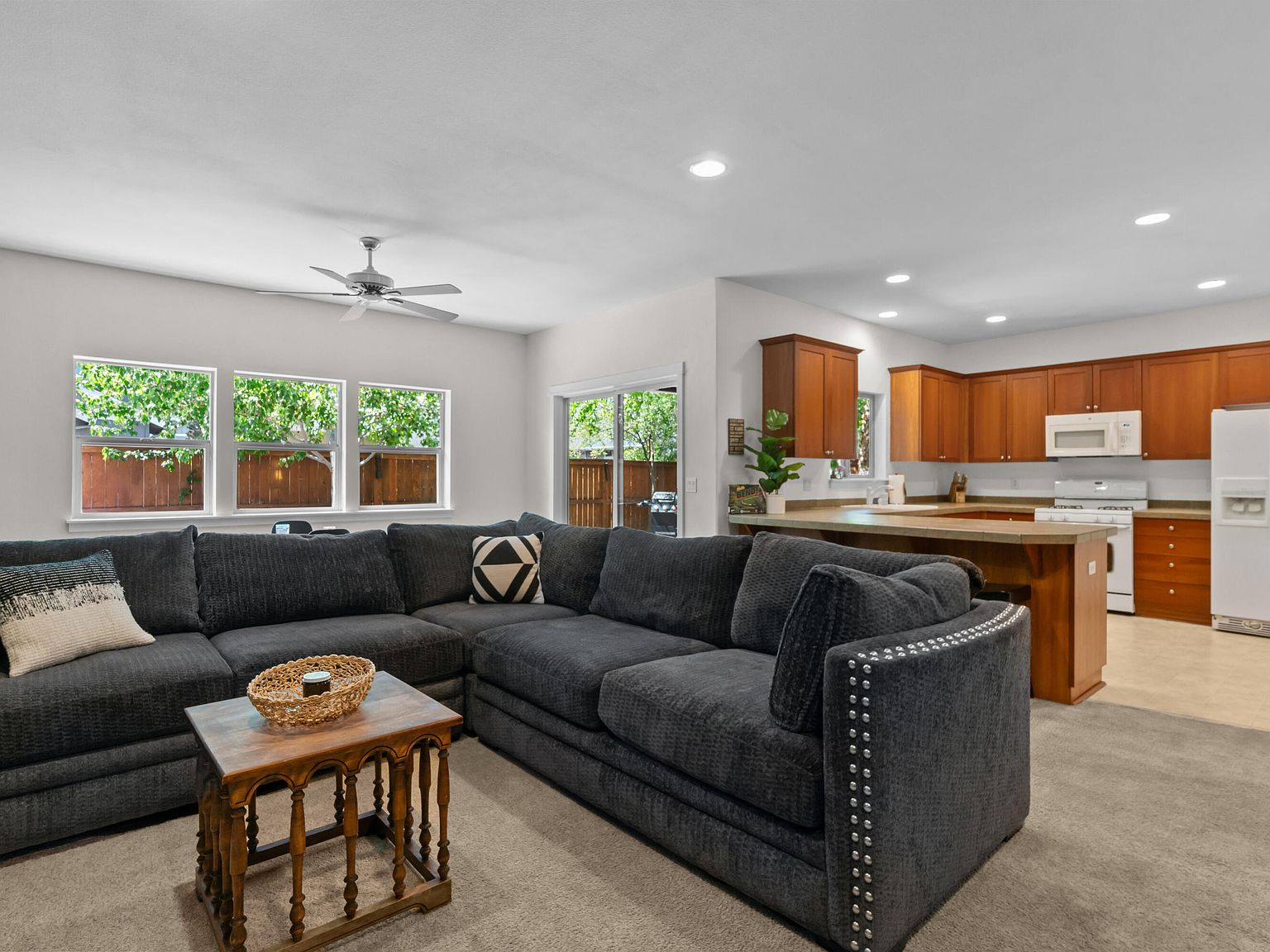 20045 Voltera Pl, Bend, OR 97702 | Zillow