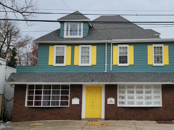 220 N Centre St, Merchantville, NJ 08109